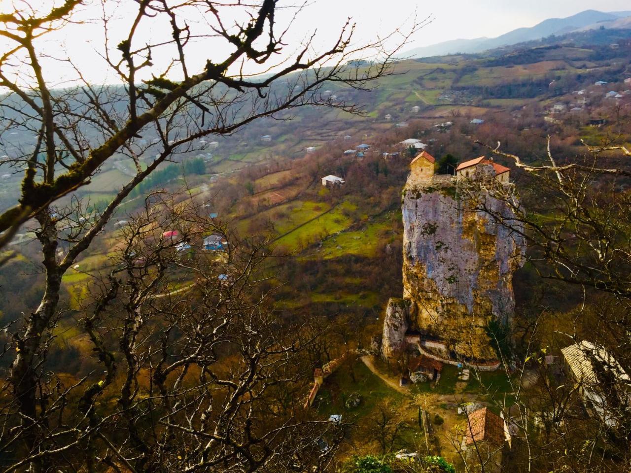 Butichi Guest House Chiatura Dış mekan fotoğraf